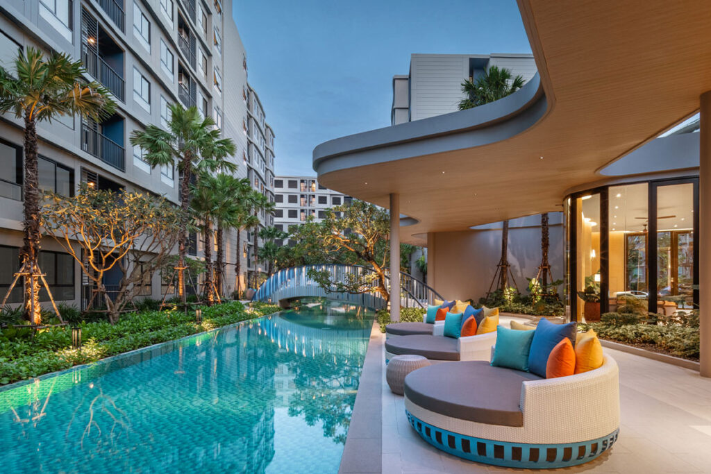 swinging pool kathu phuket